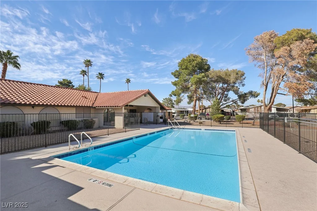 5448 Aldama, Las Vegas, NV 89122
