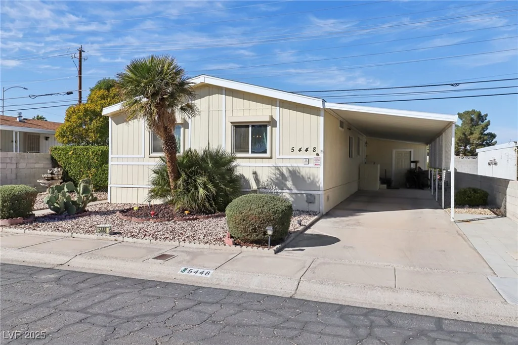 5448 Aldama, Las Vegas, NV 89122