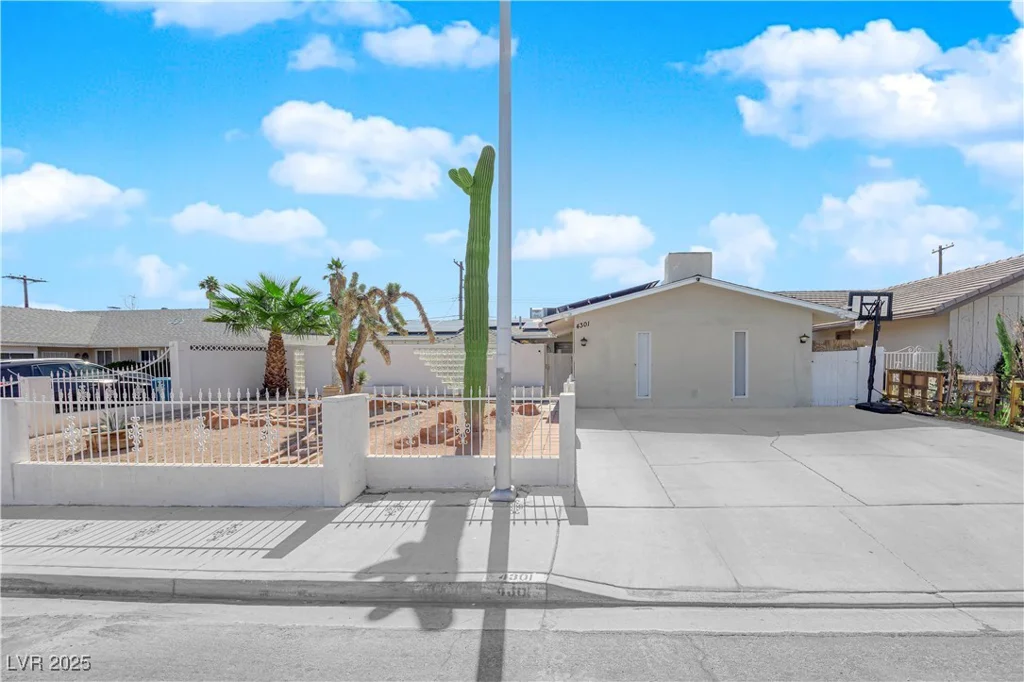 4301 Fortune, Las Vegas, NV 89107