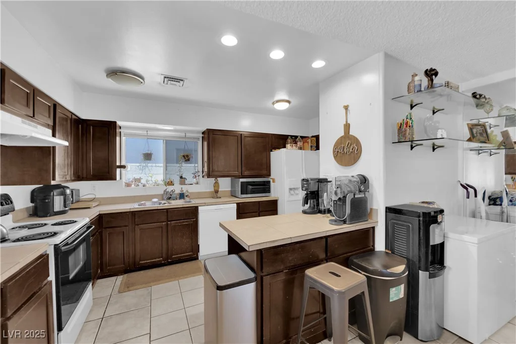 4301 Fortune, Las Vegas, NV 89107