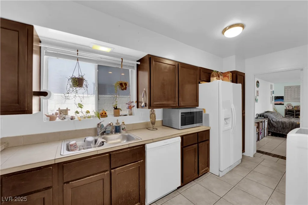 4301 Fortune, Las Vegas, NV 89107