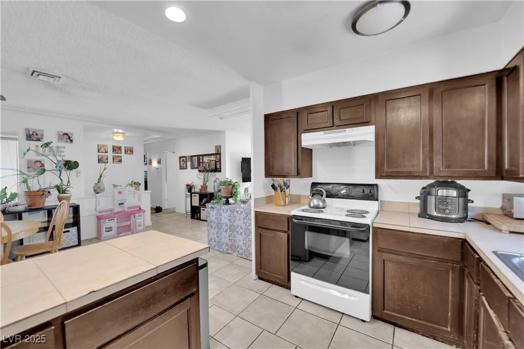 4301 Fortune, Las Vegas, NV 89107