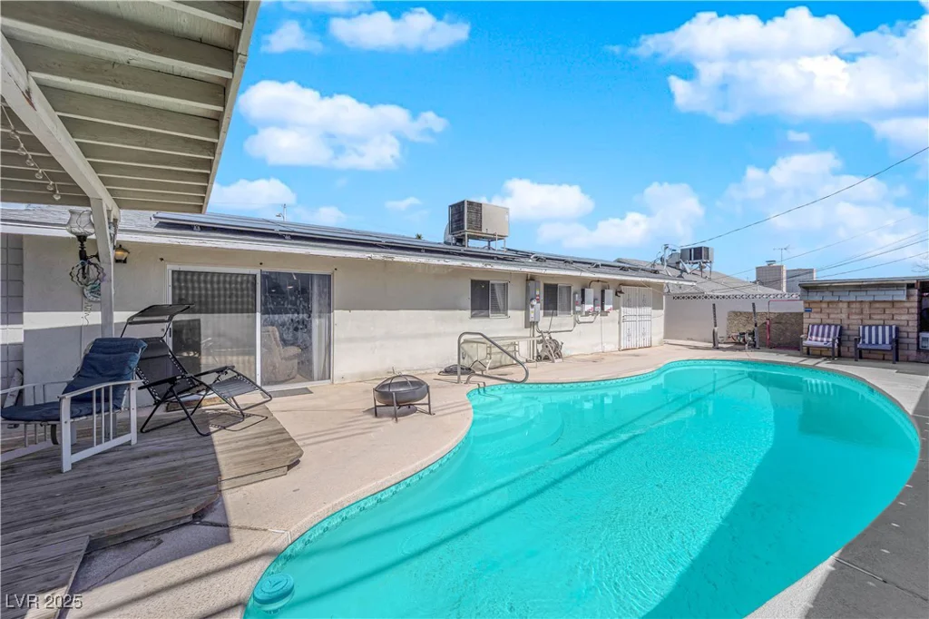 4301 Fortune, Las Vegas, NV 89107