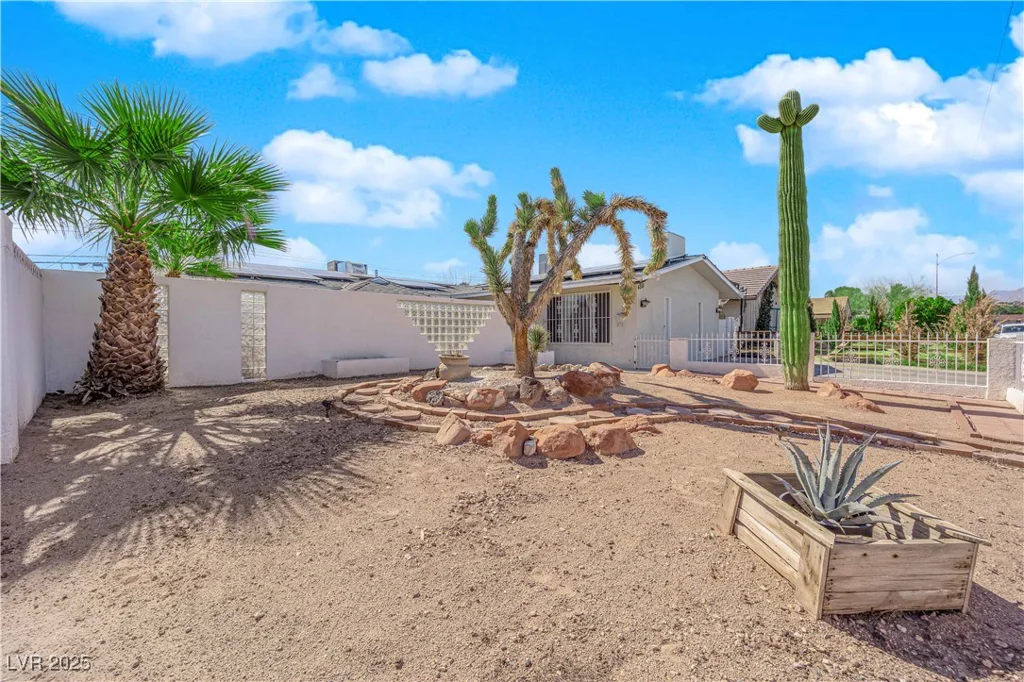 4301 Fortune, Las Vegas, NV 89107