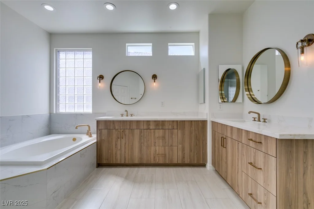 941 Armandito, Las Vegas, NV 89138