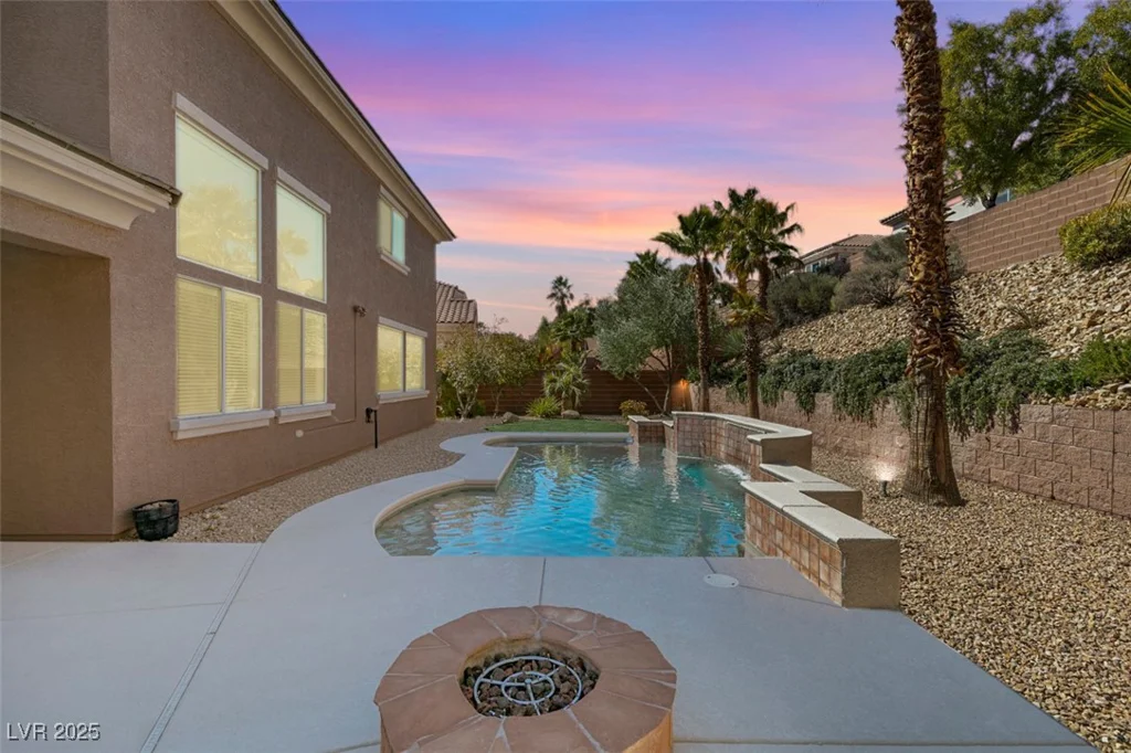 941 Armandito, Las Vegas, NV 89138