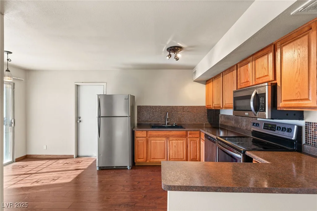 5166 Gray, Las Vegas, NV 89119