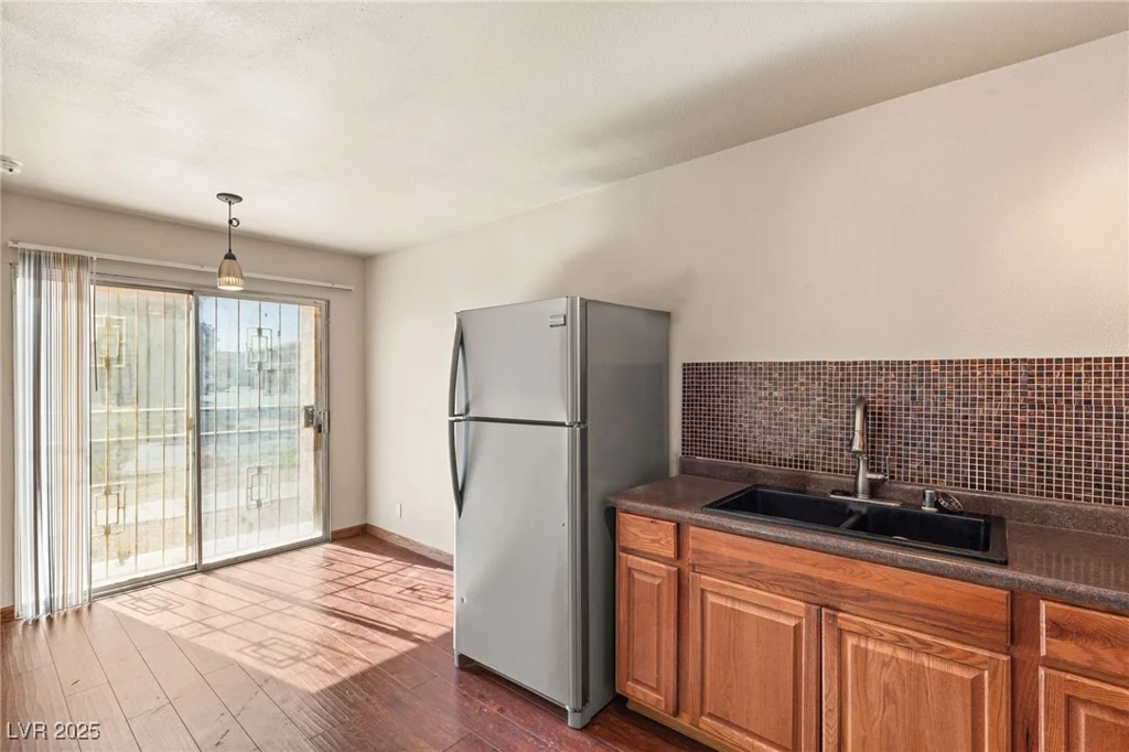 5166 Gray, Las Vegas, NV 89119