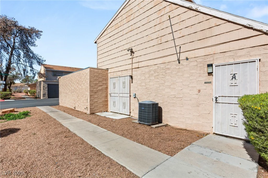 5166 Gray, Las Vegas, NV 89119