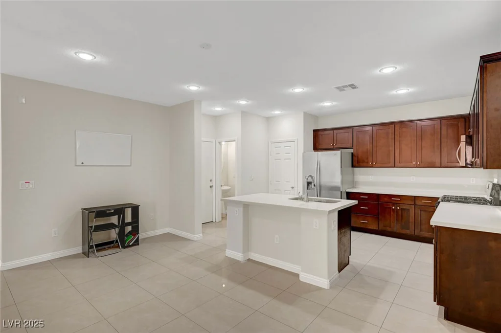 6190 Tillman Crest, Las Vegas, NV 89139