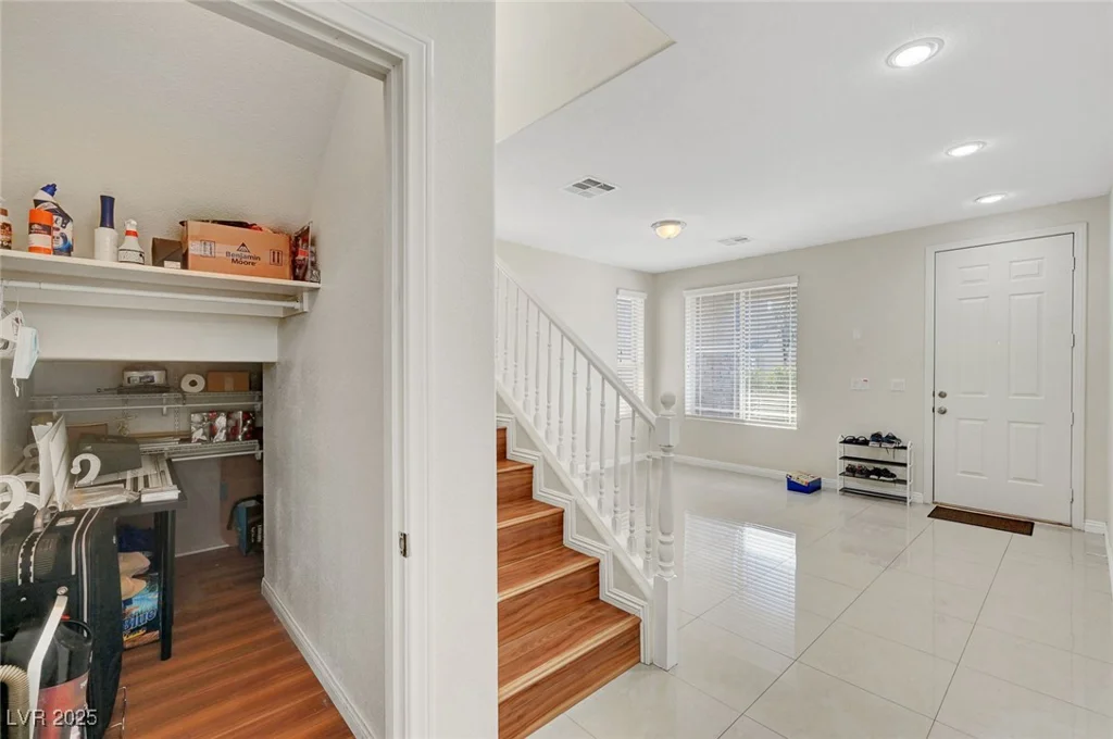 6190 Tillman Crest, Las Vegas, NV 89139