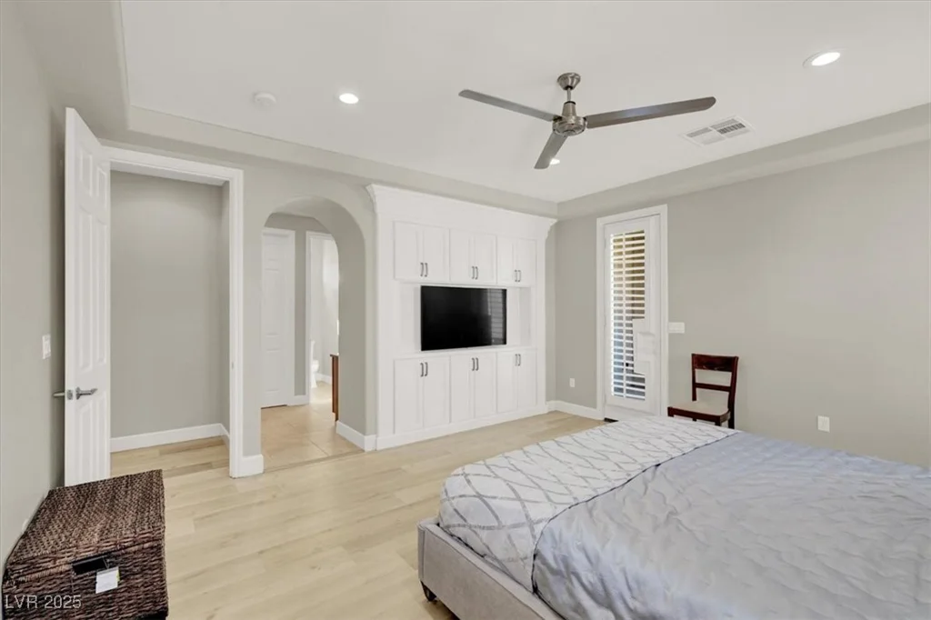 11354 Merado Peak, Las Vegas, NV 89135