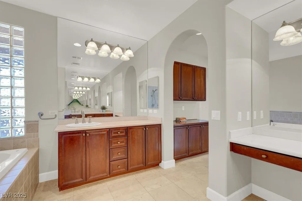 11354 Merado Peak, Las Vegas, NV 89135
