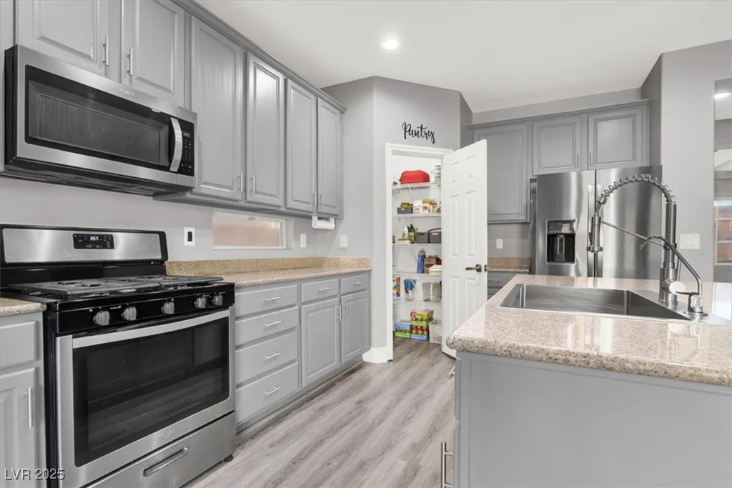 1016 Tropic Wind, North Las Vegas, NV 89081