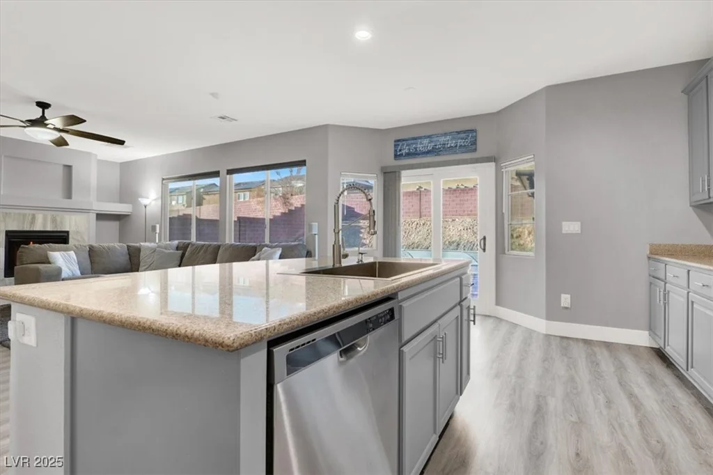 1016 Tropic Wind, North Las Vegas, NV 89081