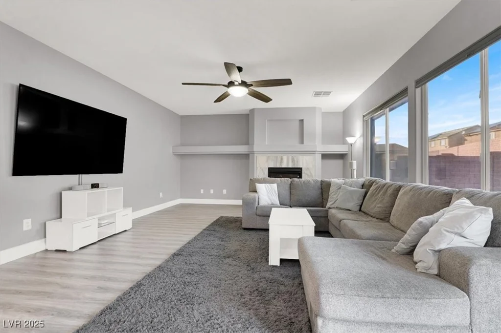1016 Tropic Wind, North Las Vegas, NV 89081