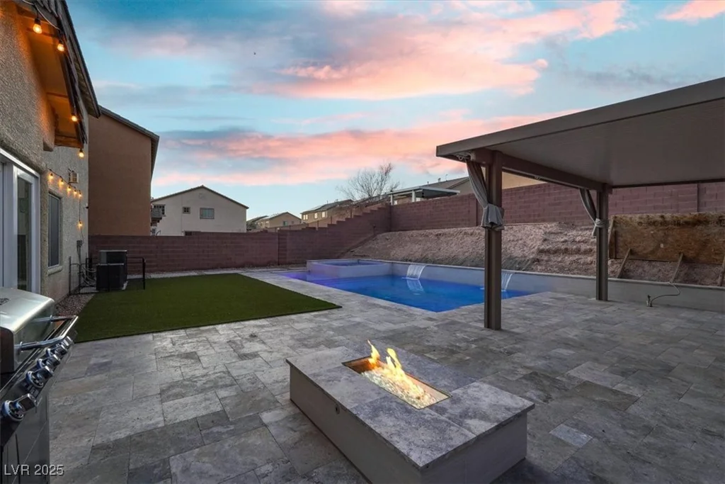 1016 Tropic Wind, North Las Vegas, NV 89081
