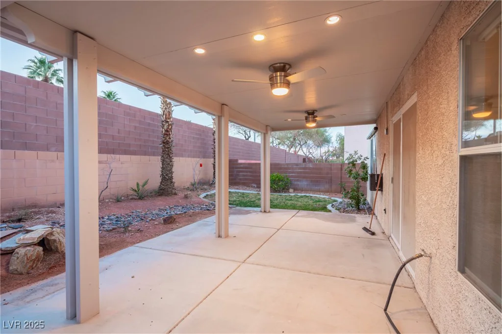 3725 Shanagolden, Las Vegas, NV 89129