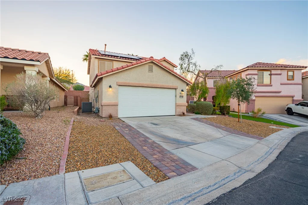 3725 Shanagolden, Las Vegas, NV 89129