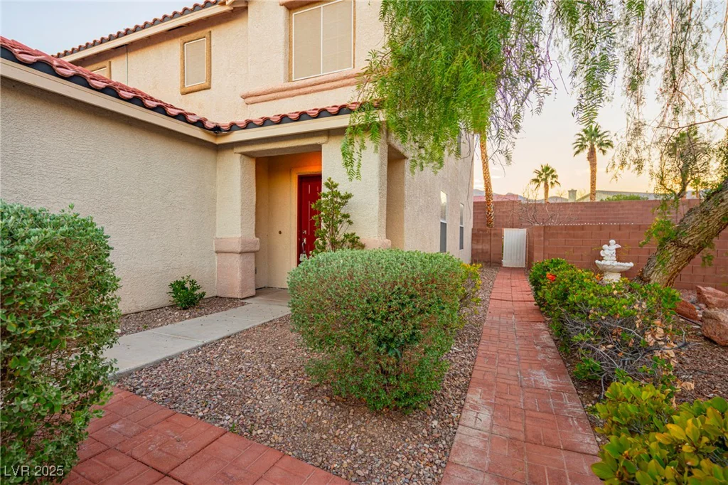 3725 Shanagolden, Las Vegas, NV 89129