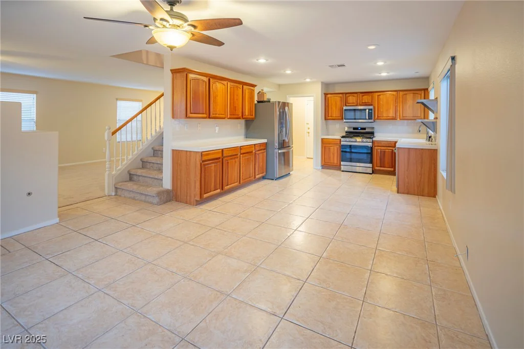 3725 Shanagolden, Las Vegas, NV 89129