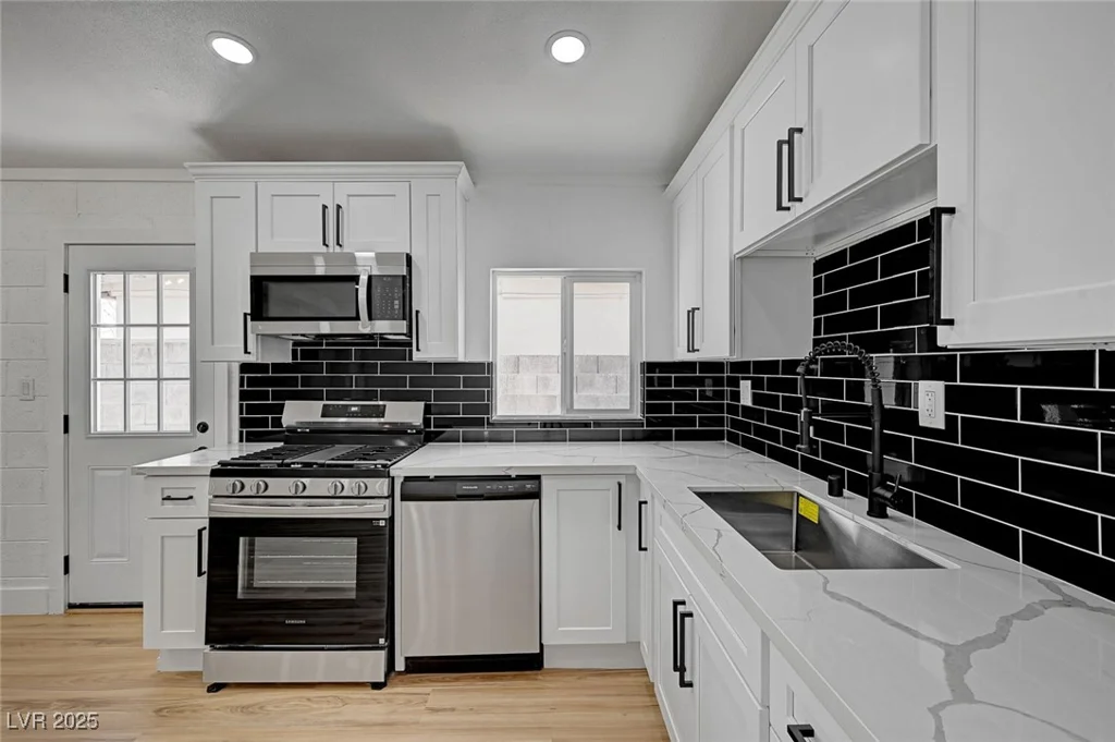 2512 Taylor, North Las Vegas, NV 89030