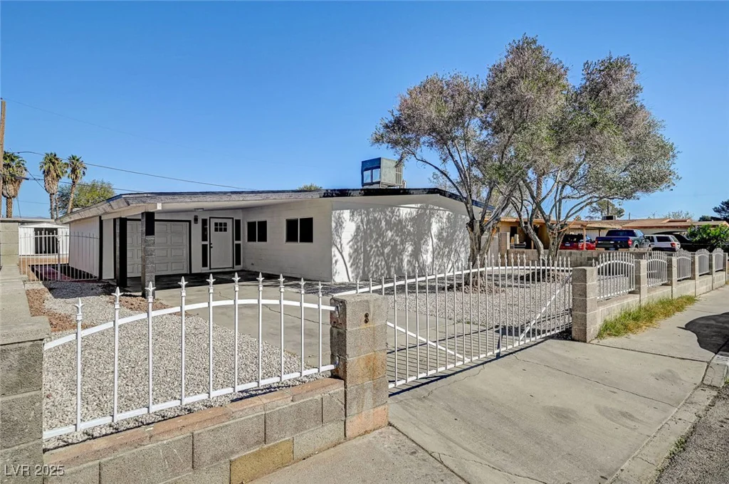 2512 Taylor, North Las Vegas, NV 89030