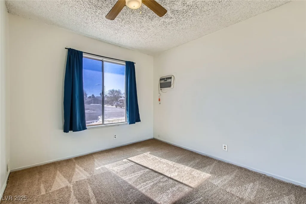 53 Montello, Las Vegas, NV 89110