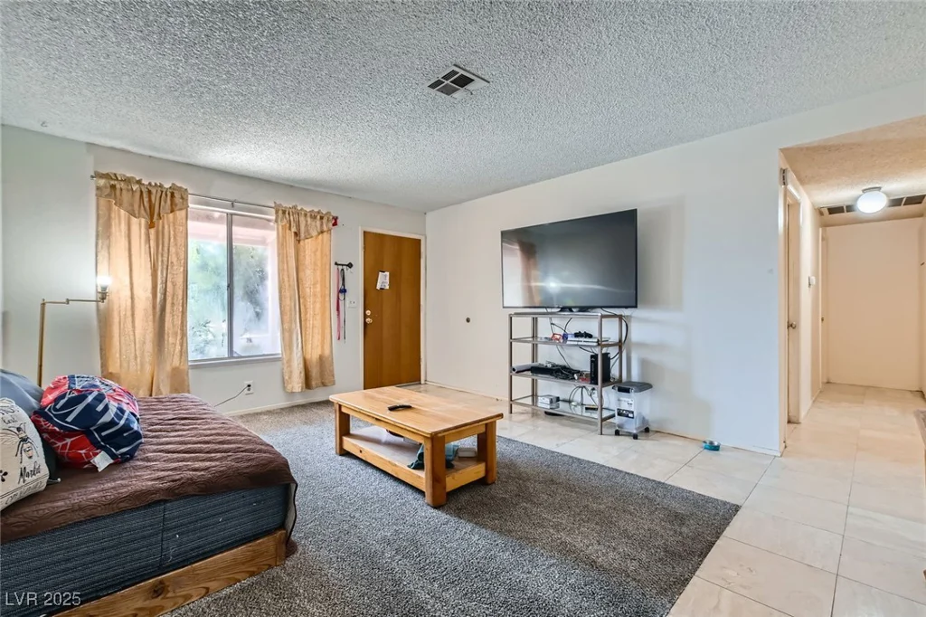 53 Montello, Las Vegas, NV 89110