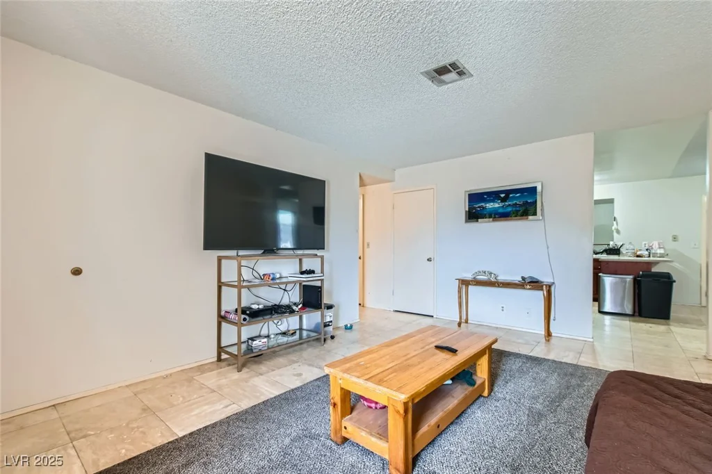 53 Montello, Las Vegas, NV 89110