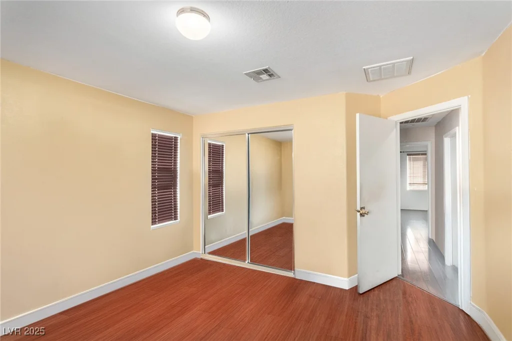 1930 Silver Crest, North Las Vegas, NV 89031