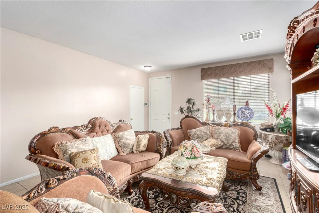 1930 Silver Crest, North Las Vegas, NV 89031
