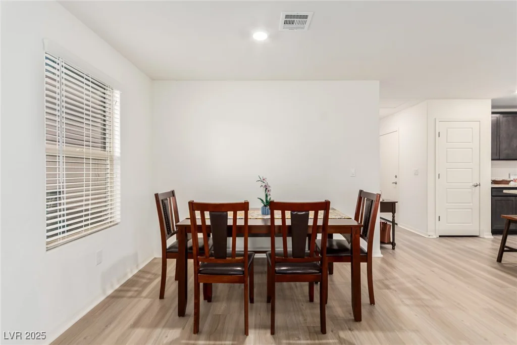 617 Abrazar, North Las Vegas, NV 89081