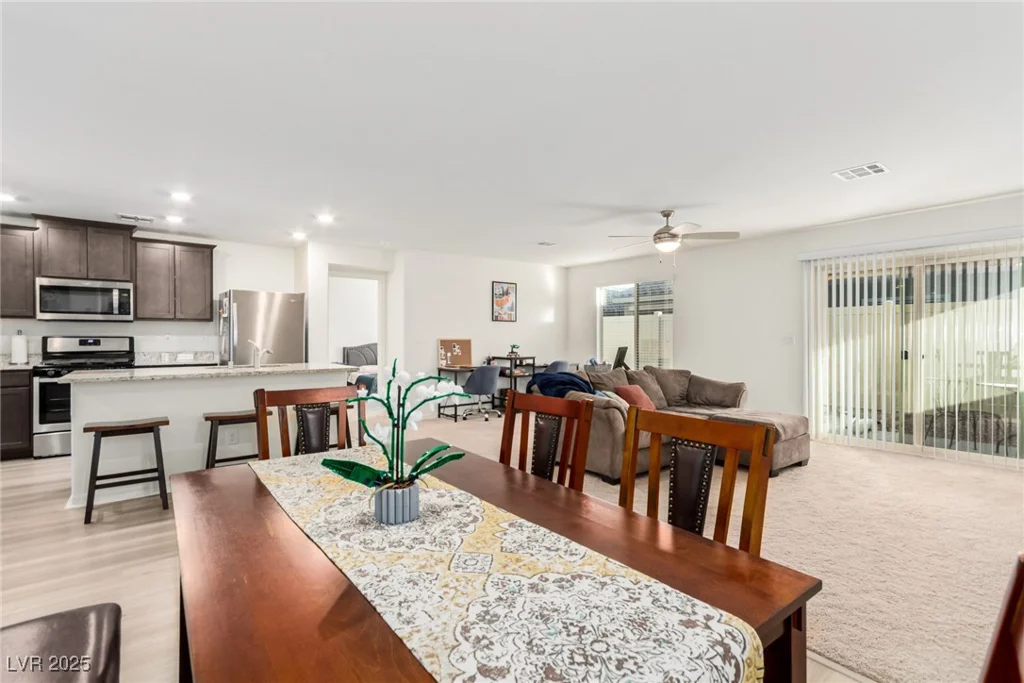617 Abrazar, North Las Vegas, NV 89081