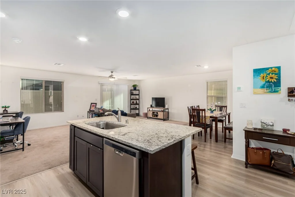 617 Abrazar, North Las Vegas, NV 89081