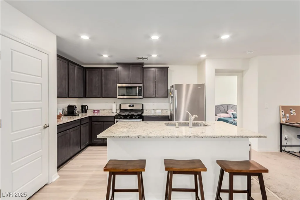 617 Abrazar, North Las Vegas, NV 89081