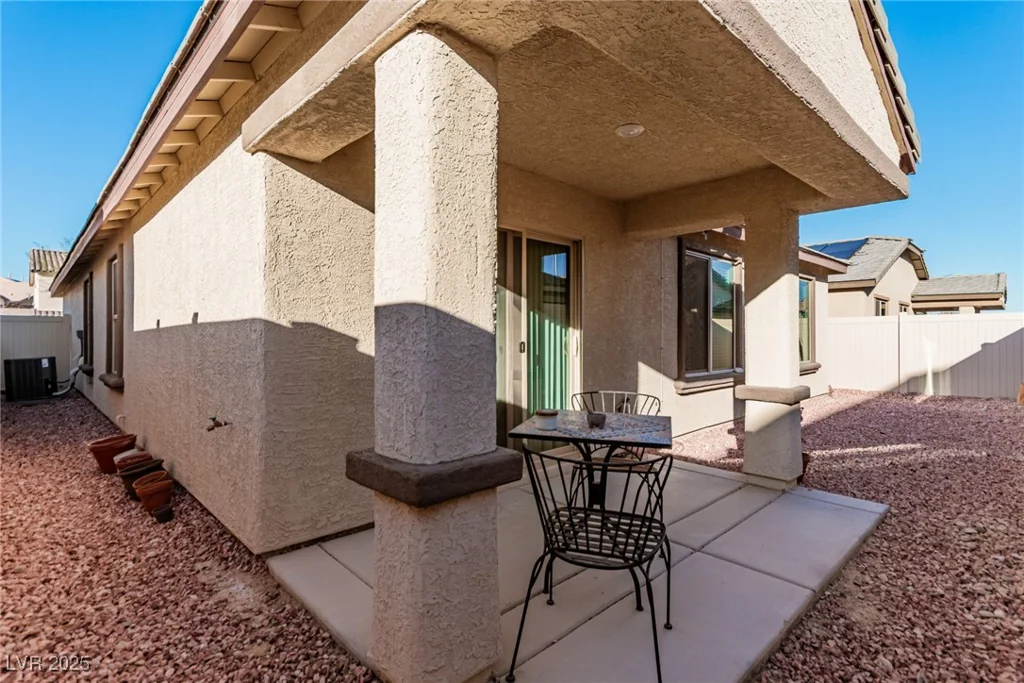 617 Abrazar, North Las Vegas, NV 89081