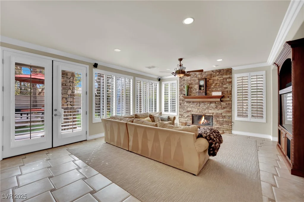 116 Ring Dove, Las Vegas, NV 89144