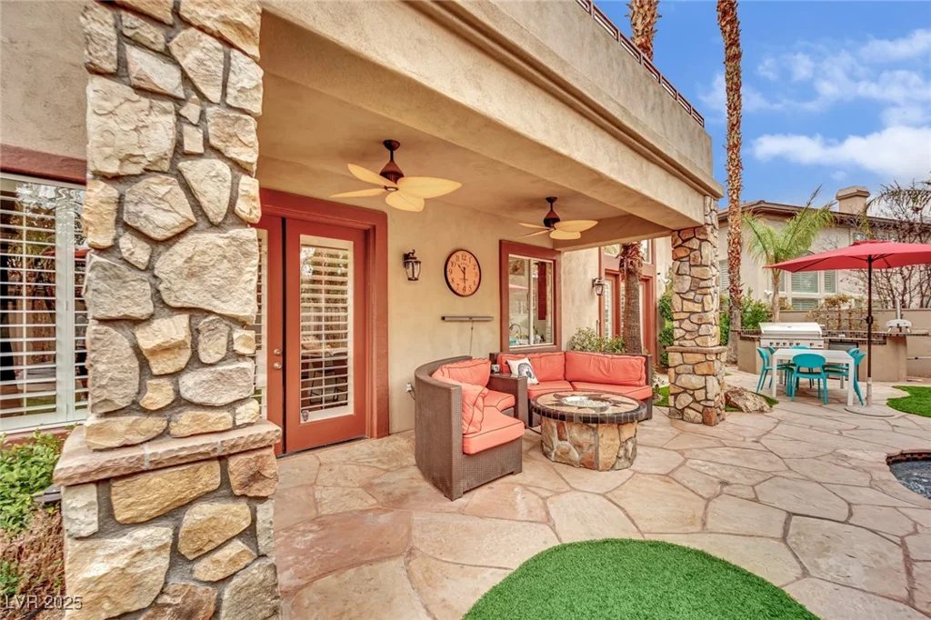 116 Ring Dove, Las Vegas, NV 89144