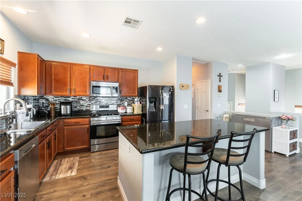 10745 Leatherstocking, Las Vegas, NV 89166