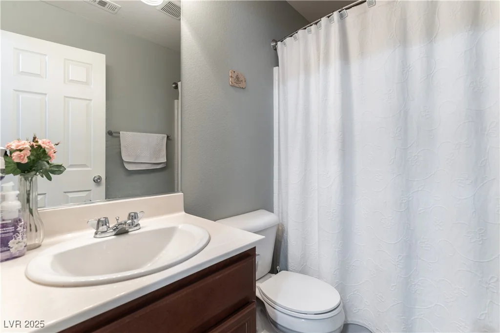 10745 Leatherstocking, Las Vegas, NV 89166