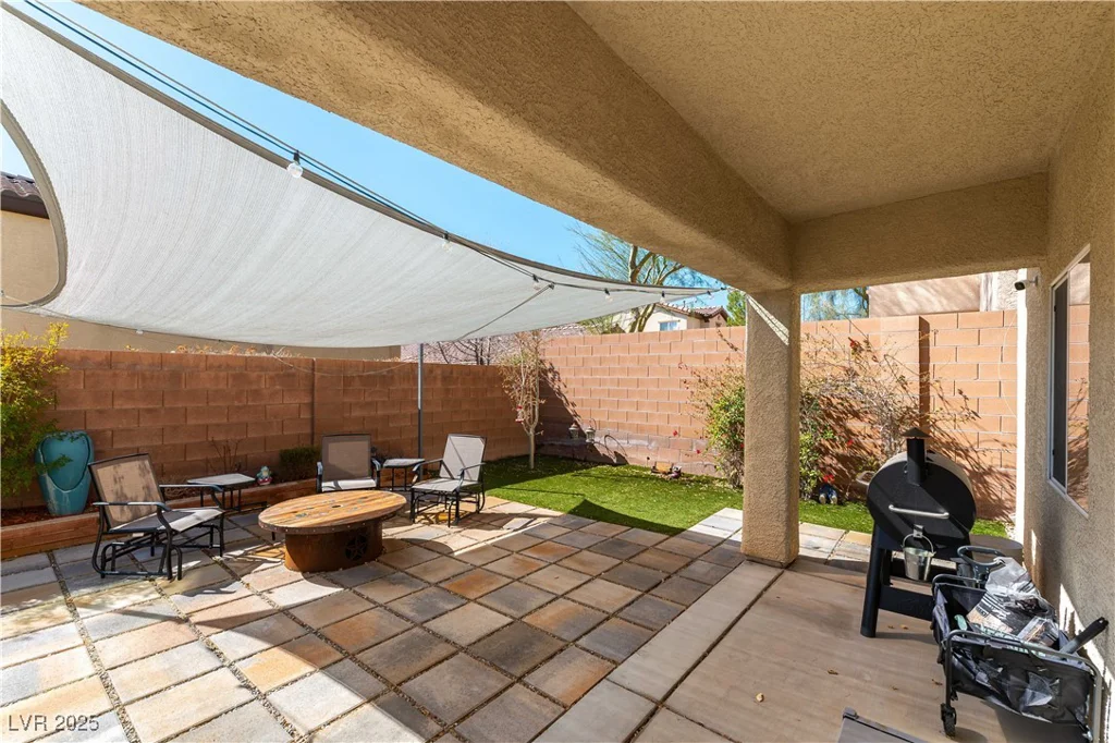 10745 Leatherstocking, Las Vegas, NV 89166
