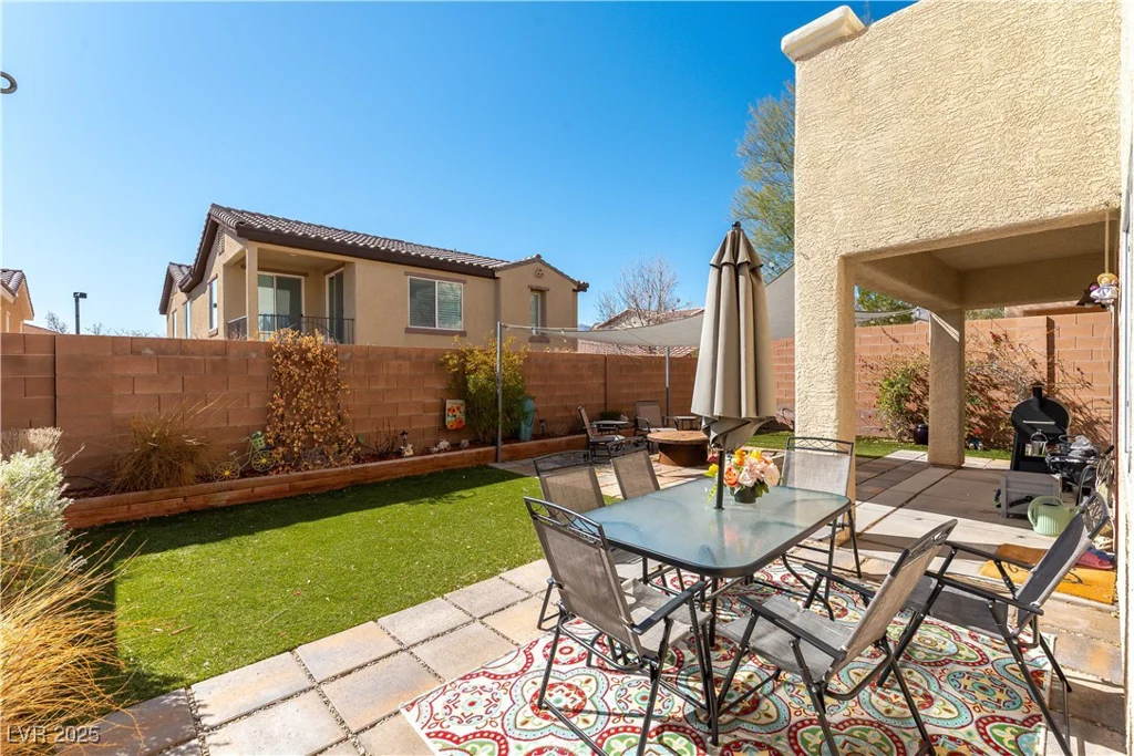 10745 Leatherstocking, Las Vegas, NV 89166