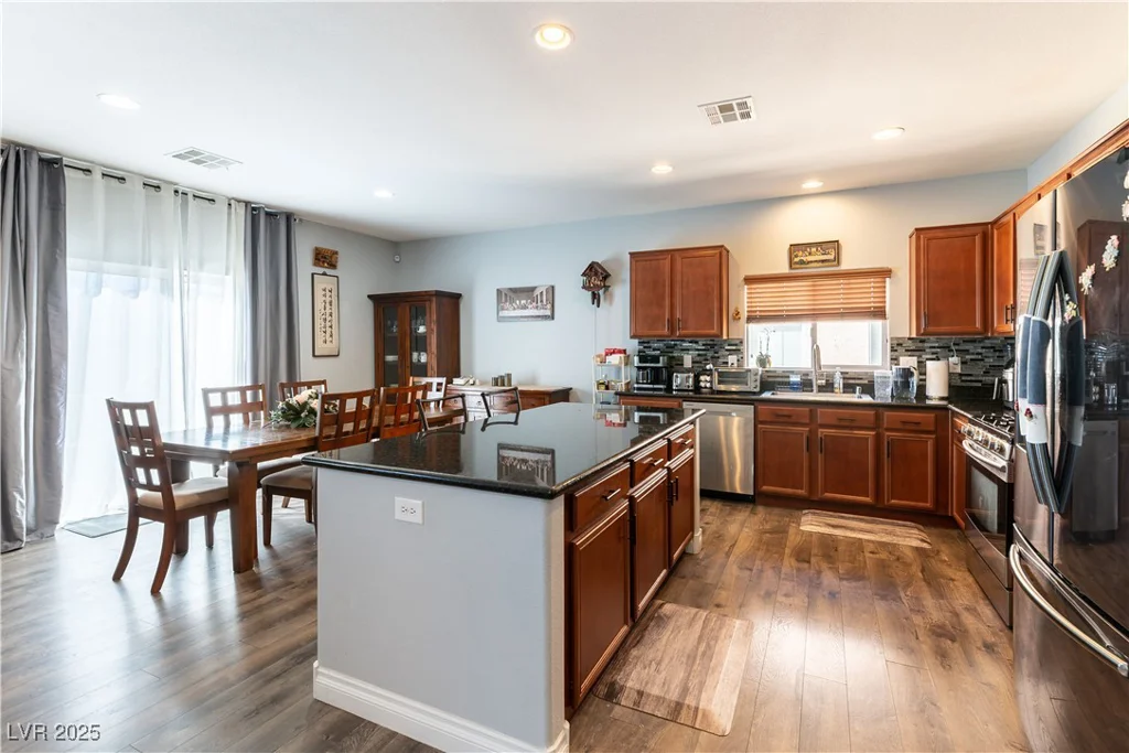 10745 Leatherstocking, Las Vegas, NV 89166