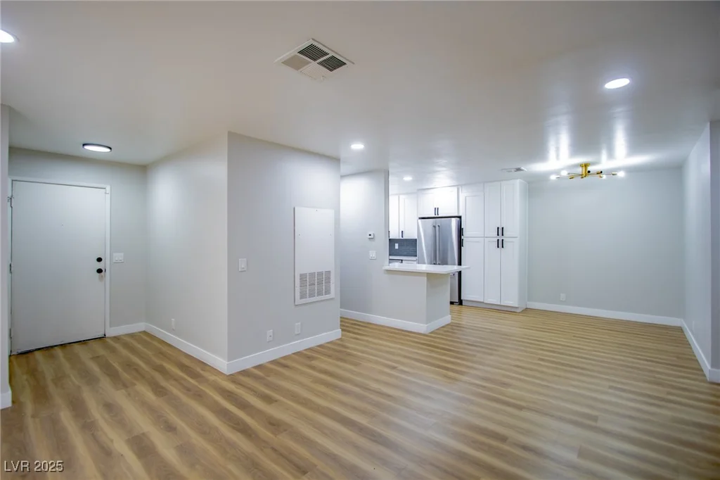 3151 Soaring Gulls, Las Vegas, NV 89128