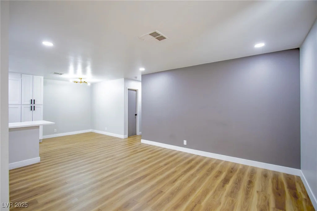 3151 Soaring Gulls, Las Vegas, NV 89128