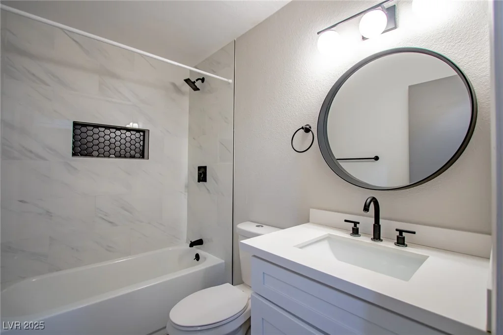 3151 Soaring Gulls, Las Vegas, NV 89128