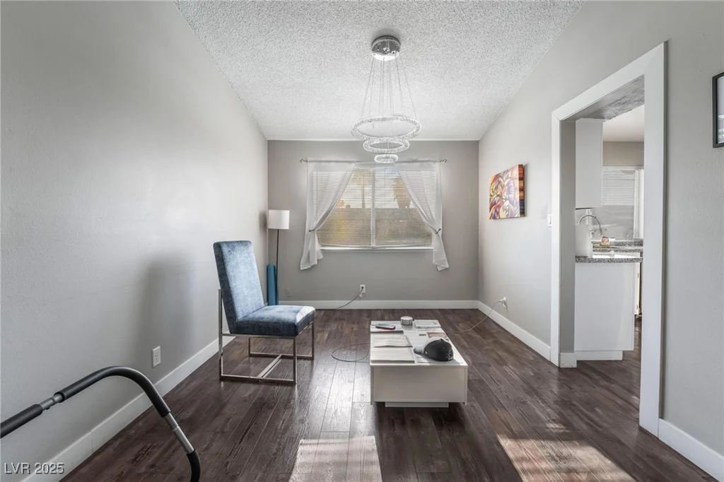 608 Cragin Park, Las Vegas, NV 89107