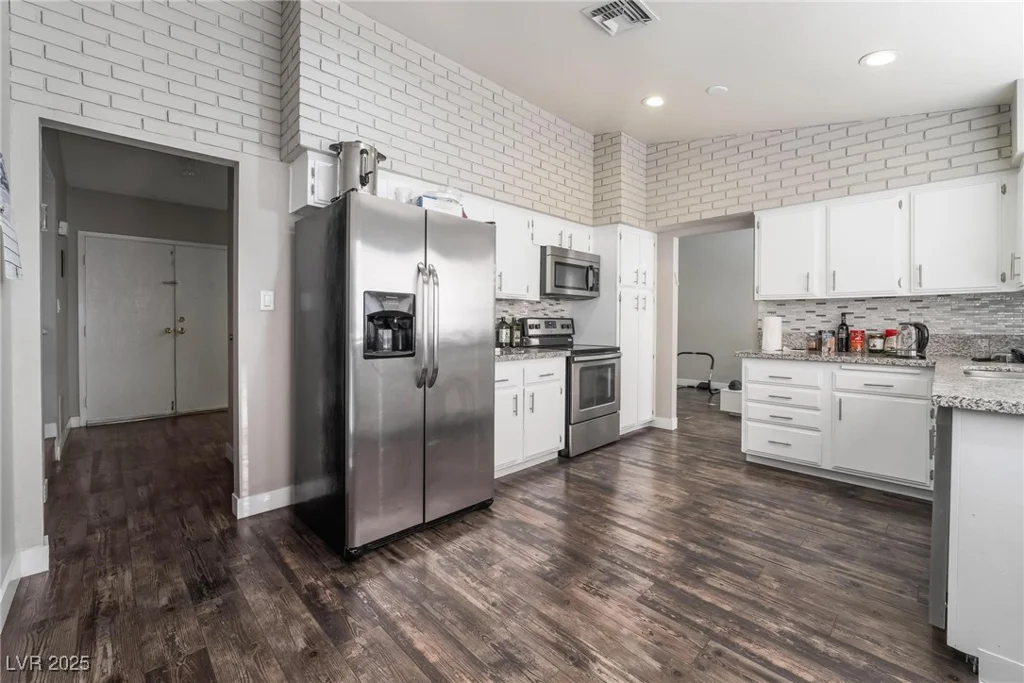 608 Cragin Park, Las Vegas, NV 89107