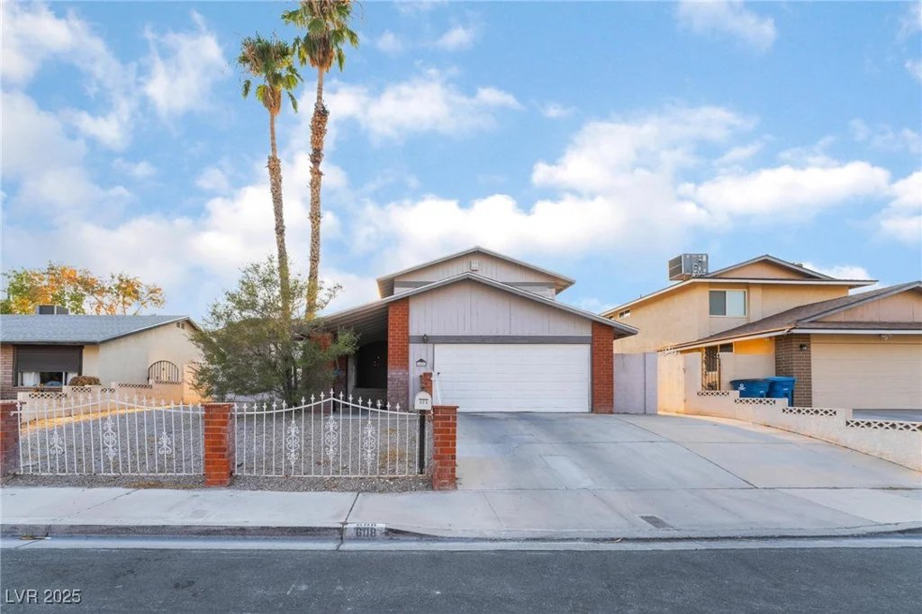 608 Cragin Park, Las Vegas, NV 89107